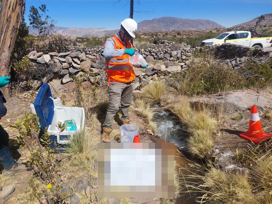 Muestreo de agua para consumo humano de Biomás en el punto CAG-02