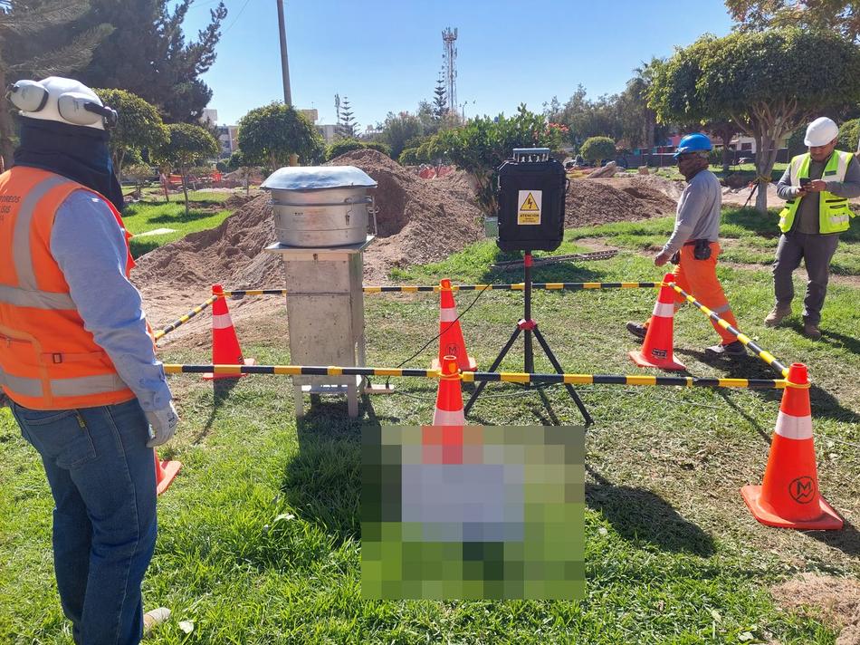Estación de monitoreo de calidad de aire de Biomás instalada en el punto CA-01